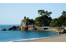 Bãi biển Katsurahama
